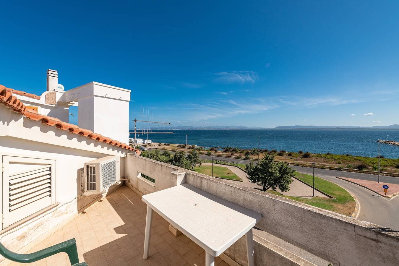 Foto 3 von 28: Ferienhaus Casa Vacanze 21 Aprile - 1 mit Meerblick und Terrassen