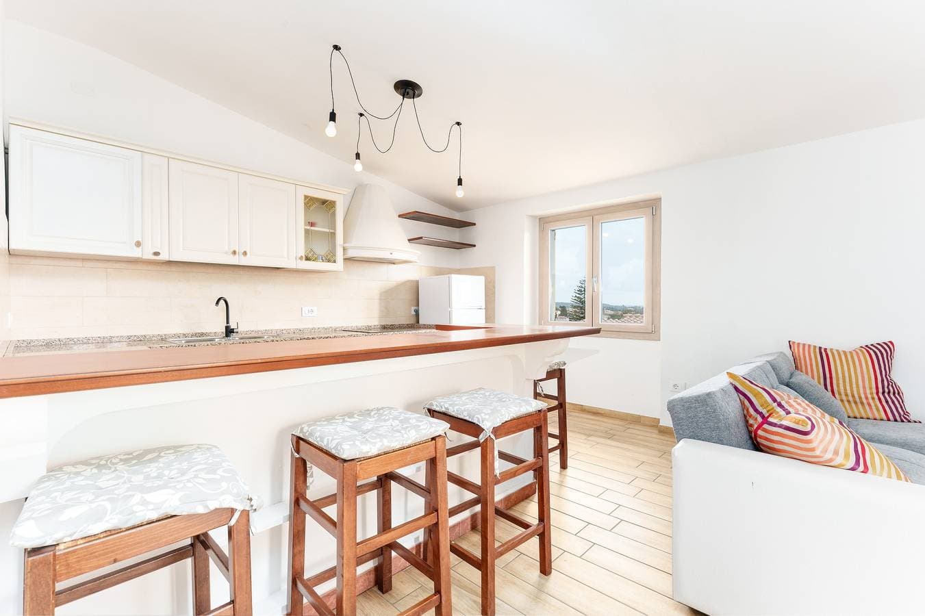 Foto 6 von 23: Ferienwohnung 'Cozy and Cool Flat' mit Bergblick und Balkon