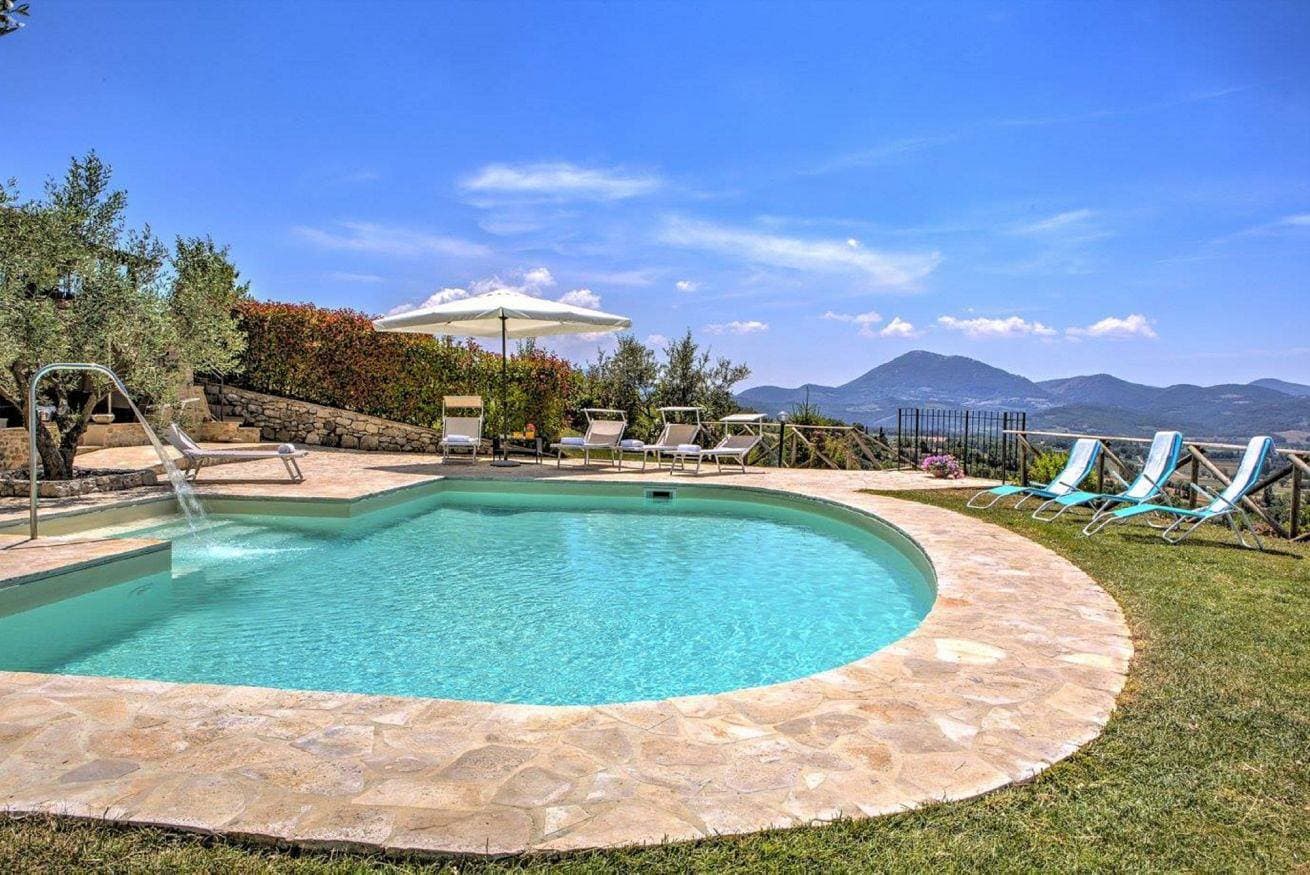 Foto 4 von 54: Villa für 12 Personen mit Pool