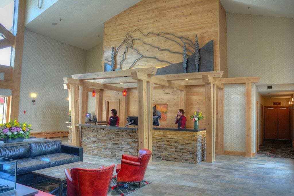 Foto 13 von 26: Rustikales Budget Banff Condo mit Kamin | Zugang zu 2 Whirlpools!