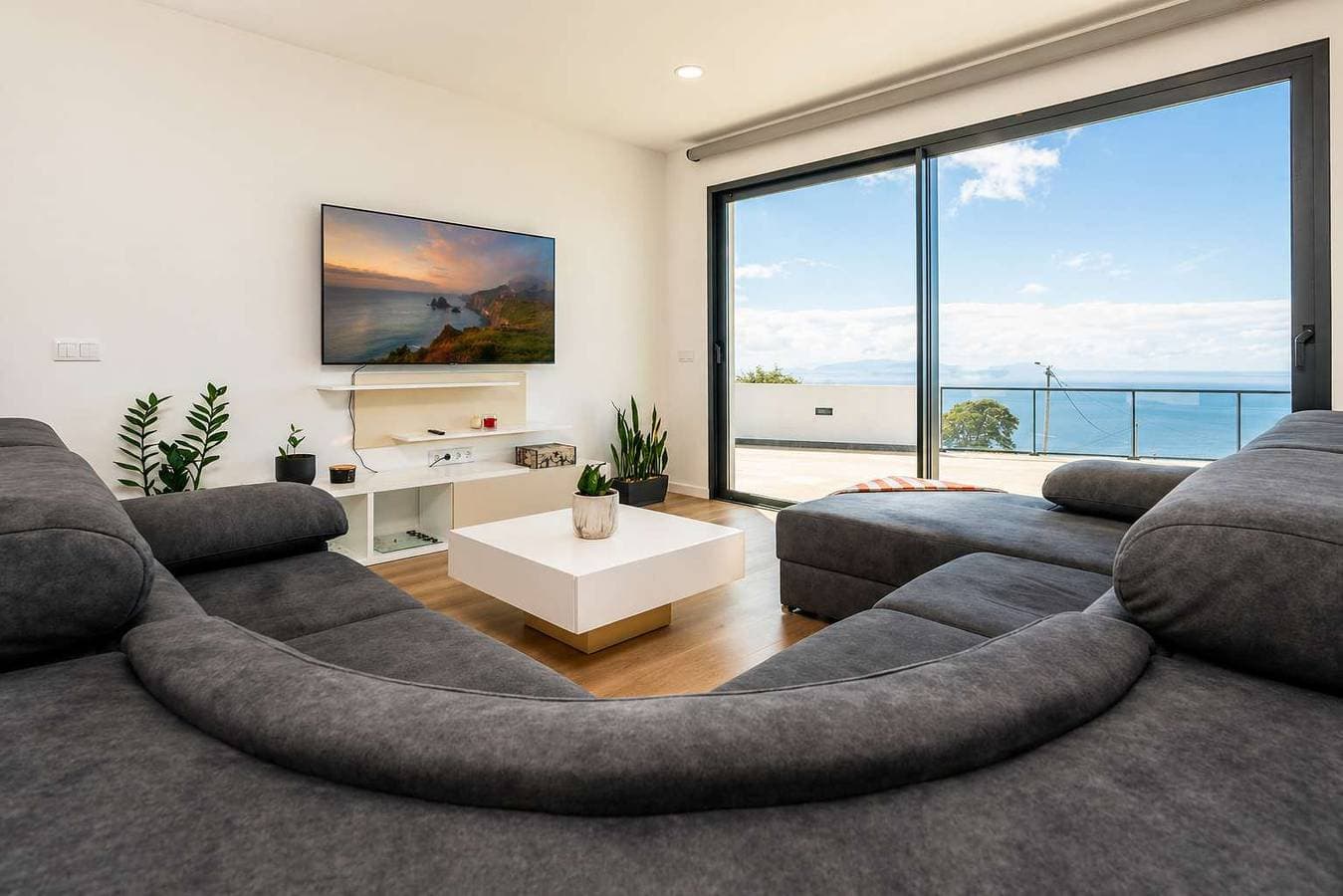 Foto 2 von 20: Oceanfront Villa with Breathtaking Sea Views