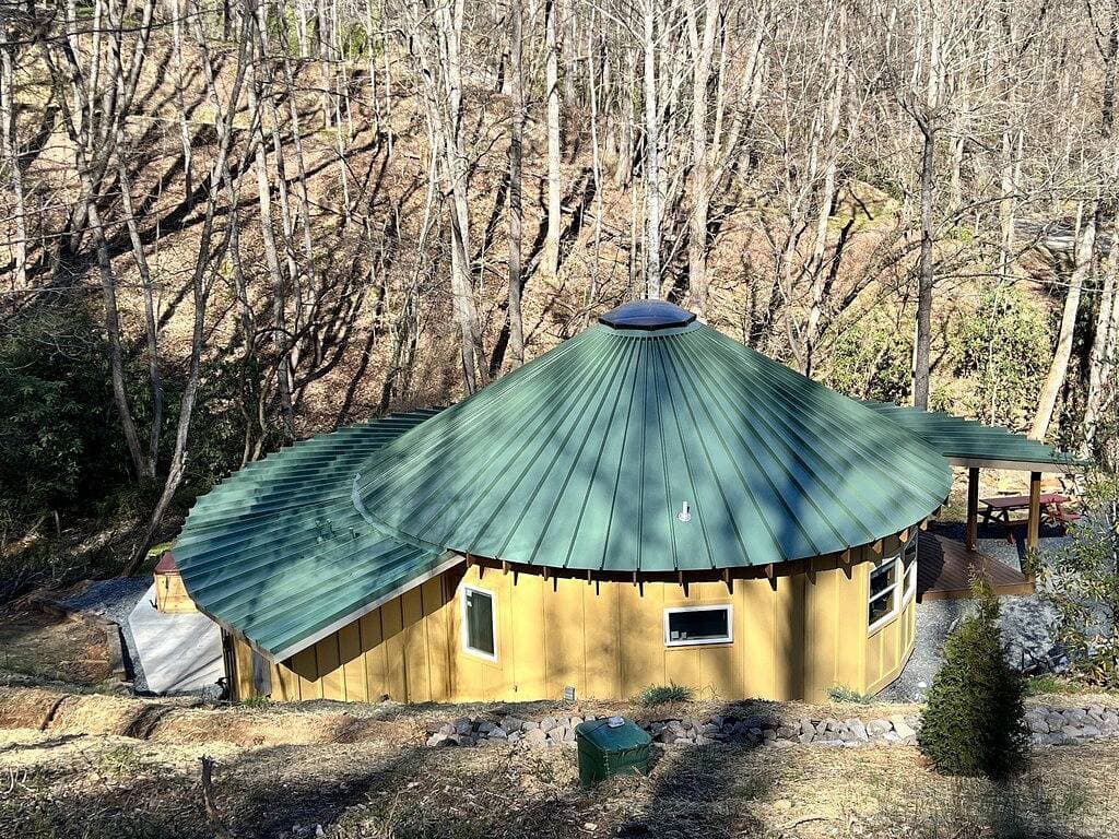 Foto 4 von 32: Hidden Falls Yurt