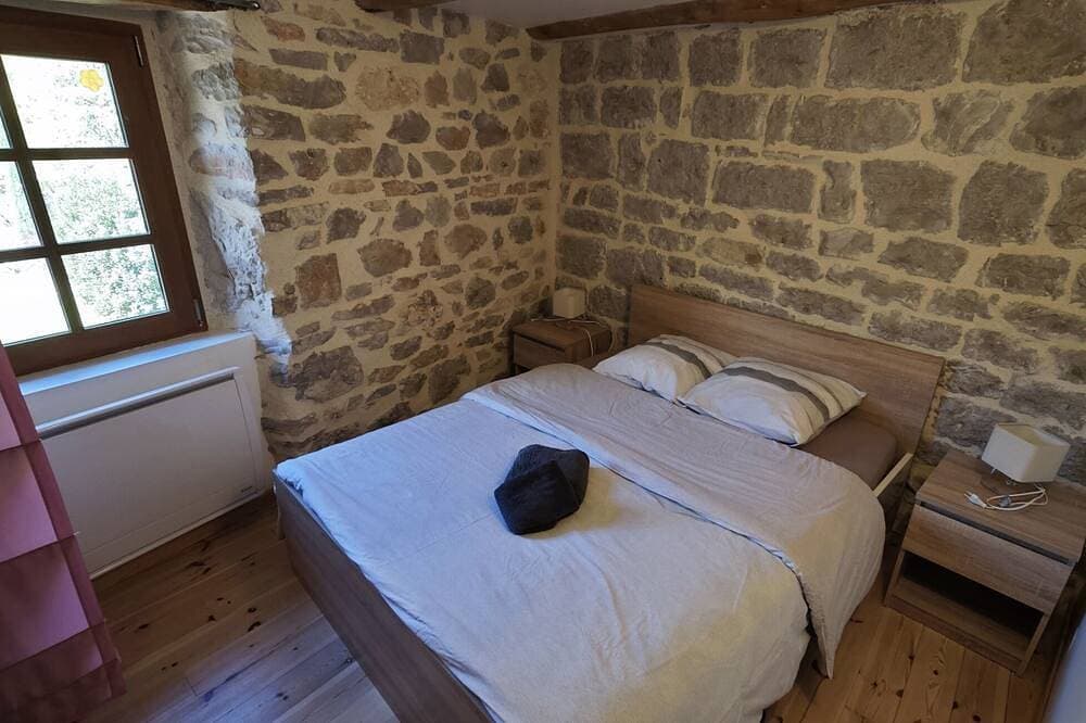 Foto 7 von 30: Gîte la Cardabelle -Gîte-Ensuite mit Bad