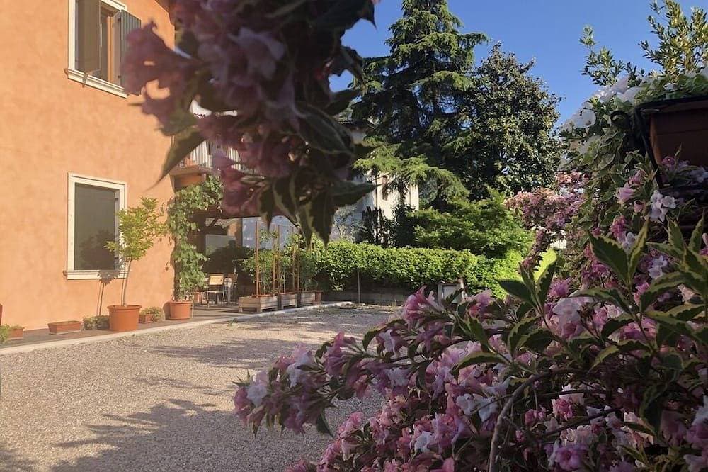 Foto 9 von 30: Verona, Wohnung mit Veranda und Garten, in singleHaus, interner Parkplatz