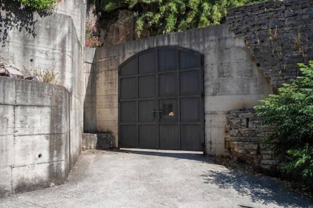 Foto 13 von 30: Historic Bay View Retreat with Terrace & Private Parking