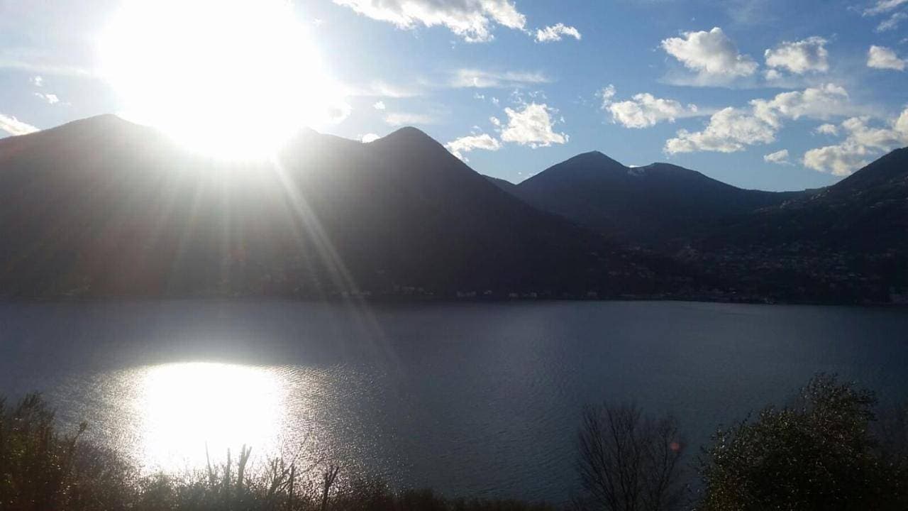 Foto 7 von 35: Apartment with Lake View