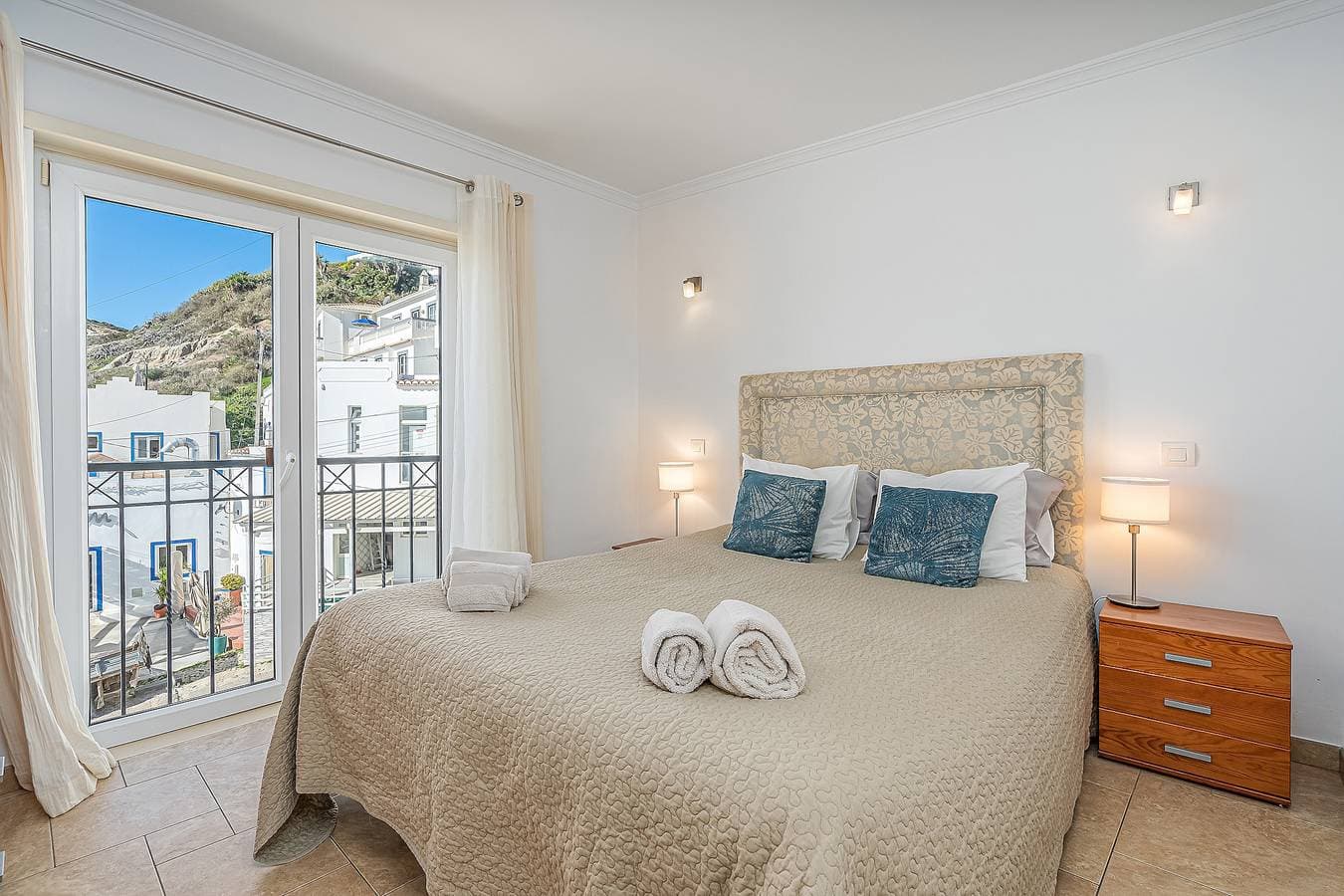 Foto 12 von 36: Ferienwohnung 'Beach Apt 1' mit Meerblick, Wi-Fi und Klimaanlage