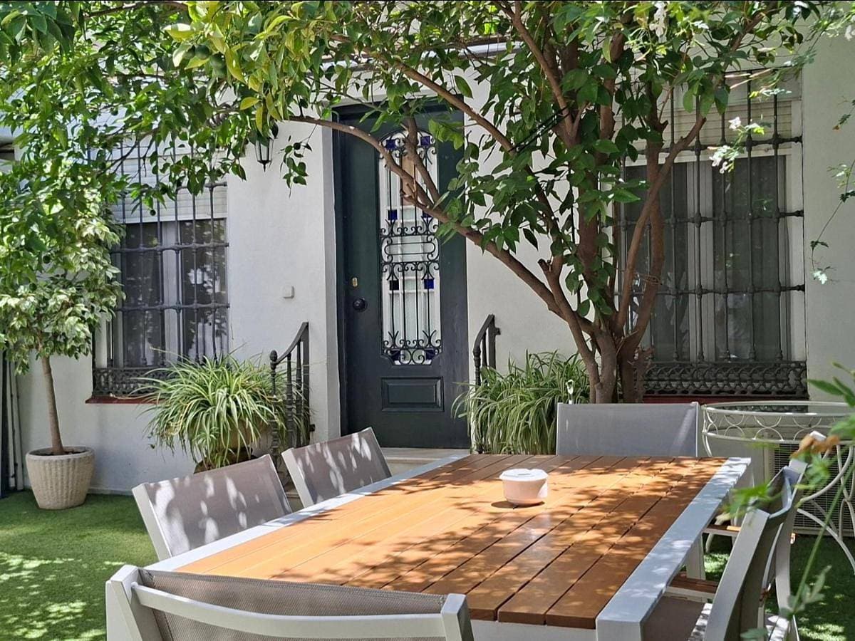Apartamento con Patio 1