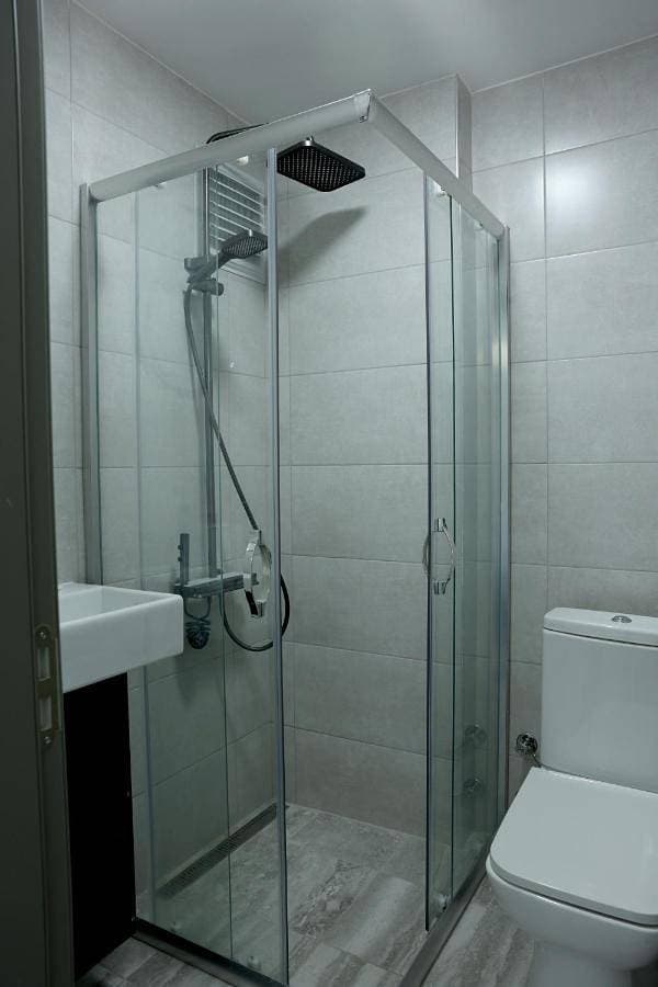 Foto 3 von 8: Basic Triple Room