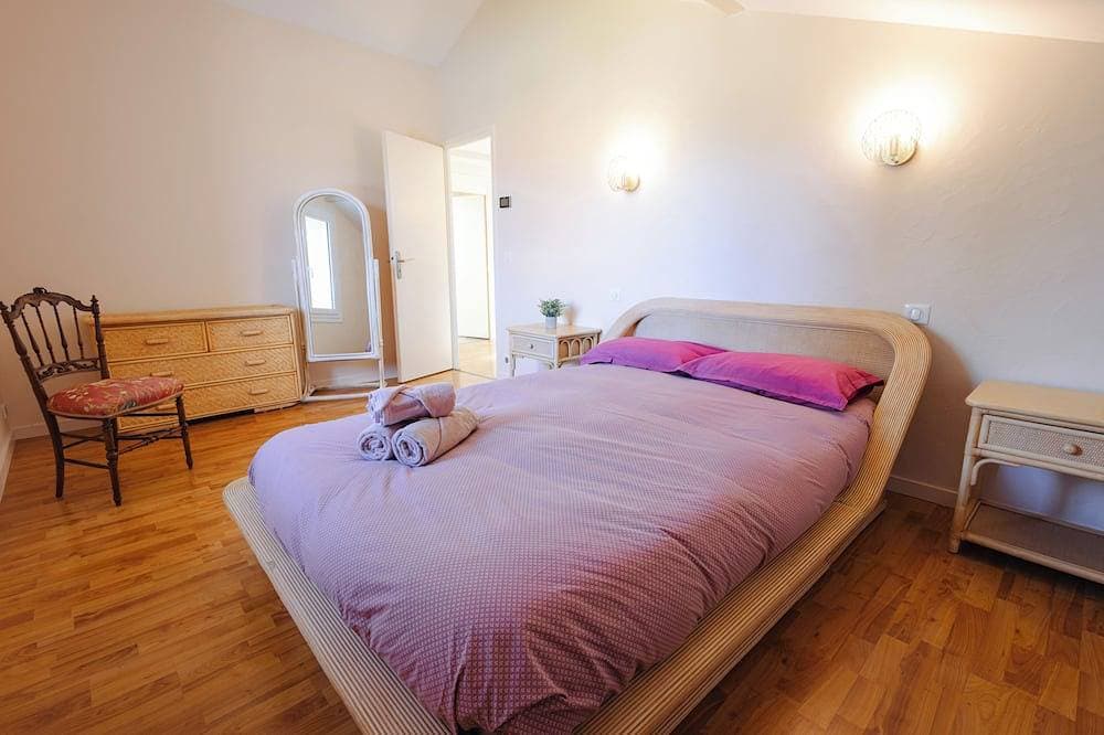 Foto 2 von 30: Villa Solanne - Garden, pool & comfort / 10 travellers