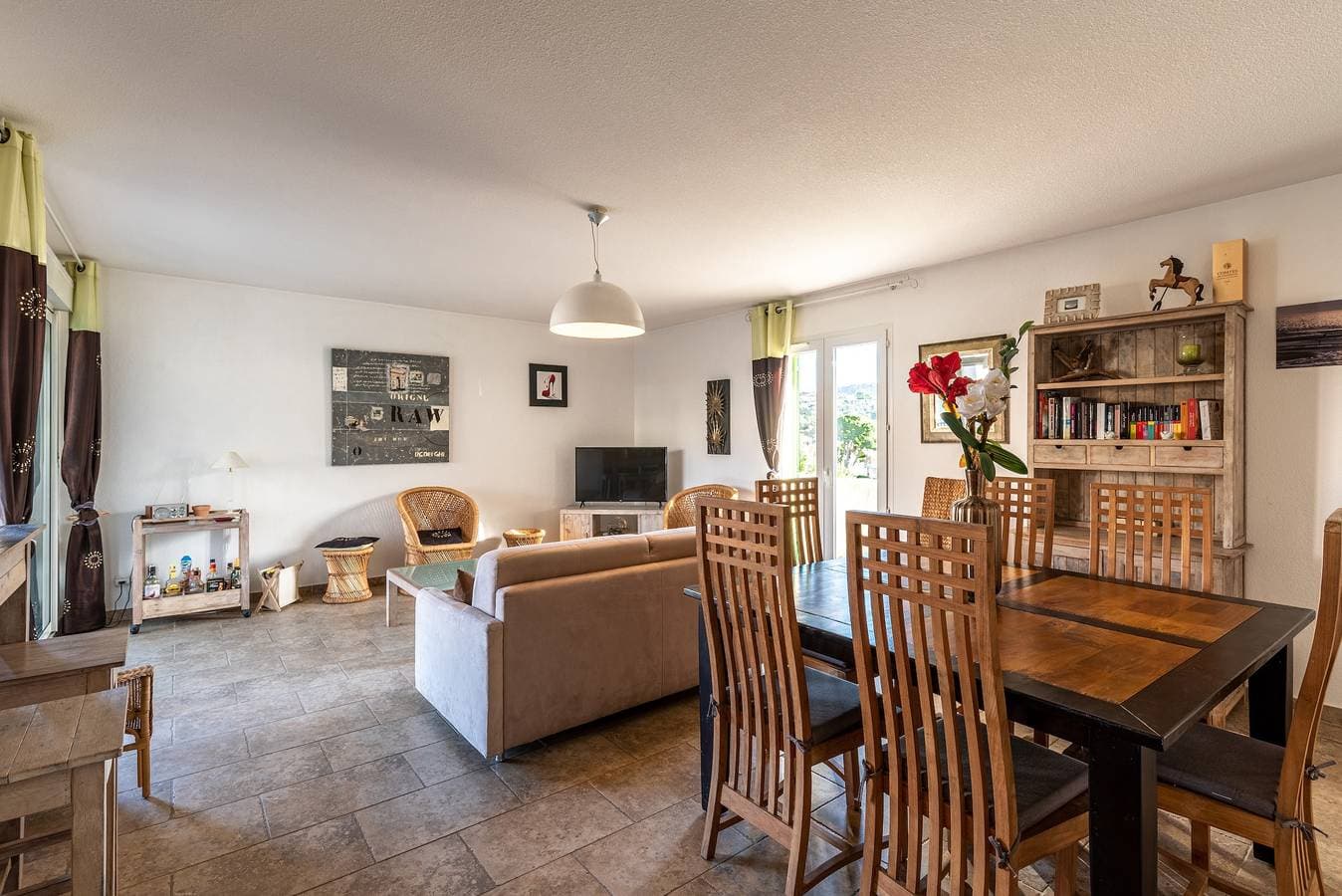 Foto 11 von 20: Ferienwohnung für 6 Personen mit Terrasse