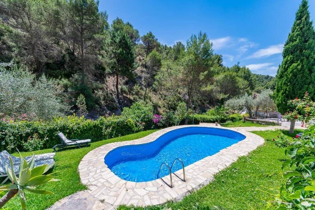 Casa Rosa, con encanto y piscina climatizada 1