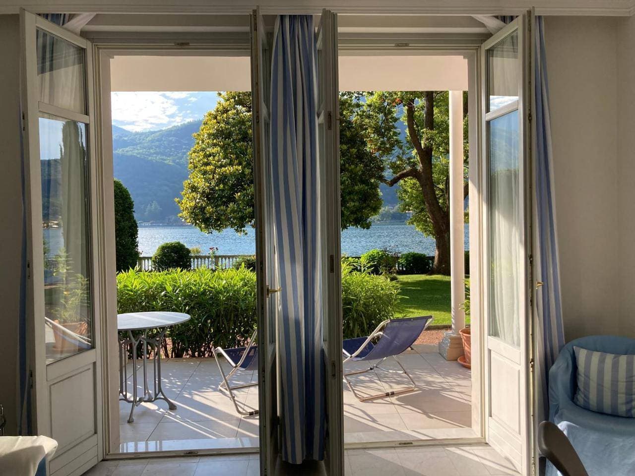 Foto 7 von 20: Apartment with Lake View