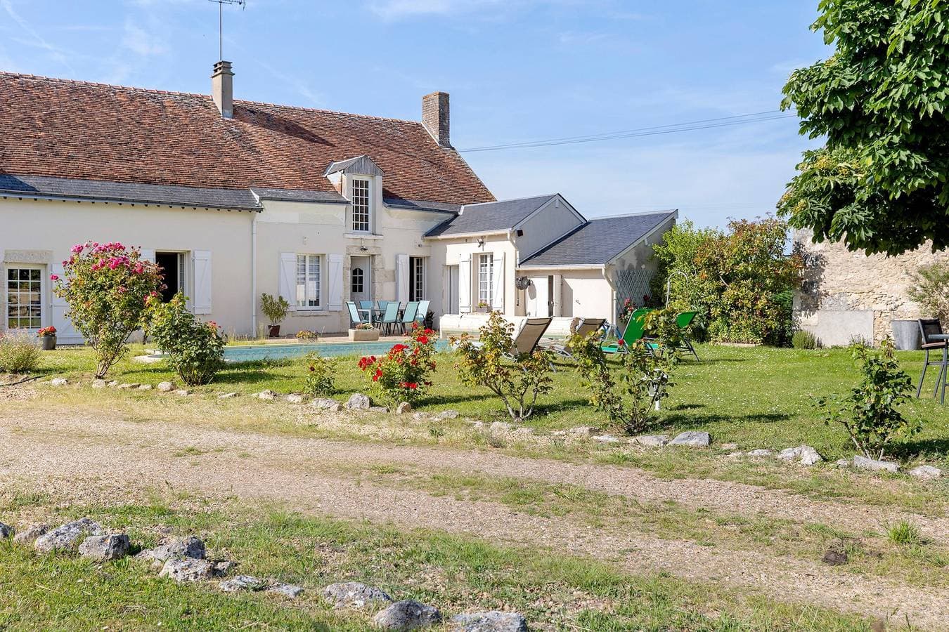 Foto 3 von 26: Bed & Breakfast 'Chambre Lavande' mit Gemeinschaftspool, Garten und WLAN