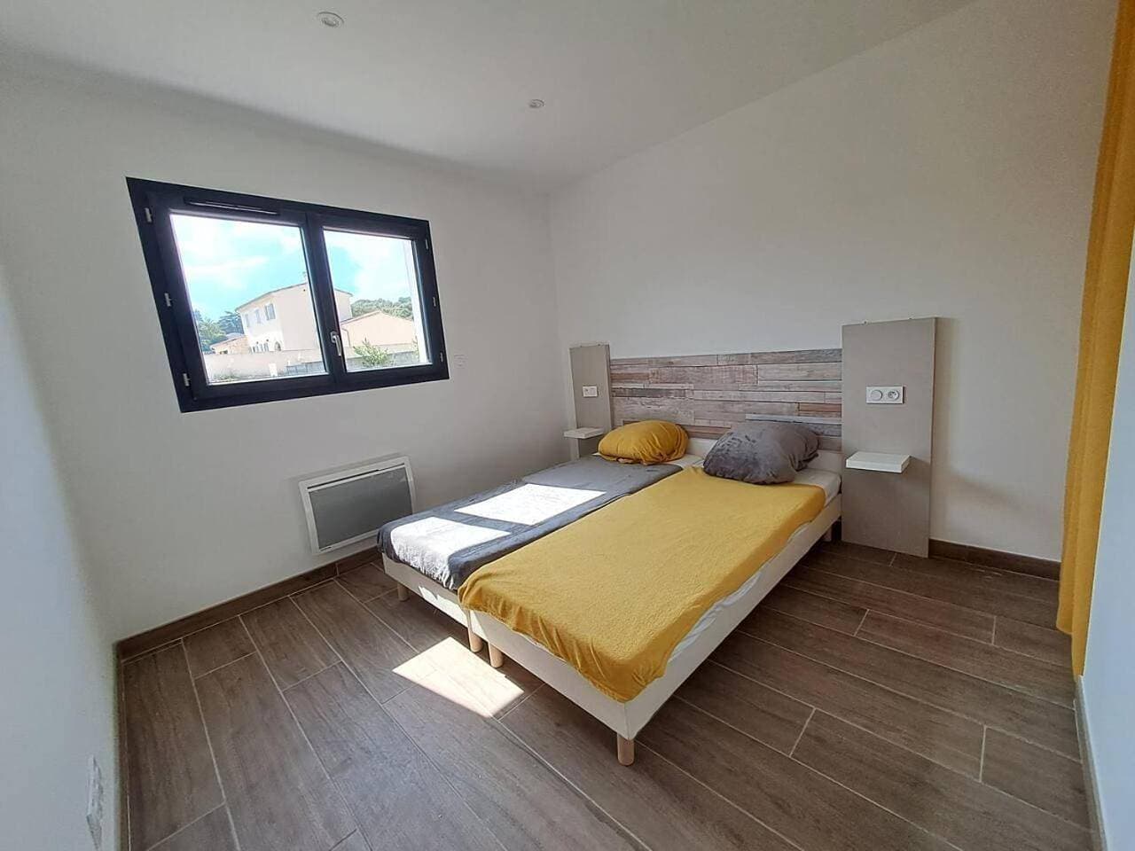 Foto 12 von 33: Four-Bedroom House