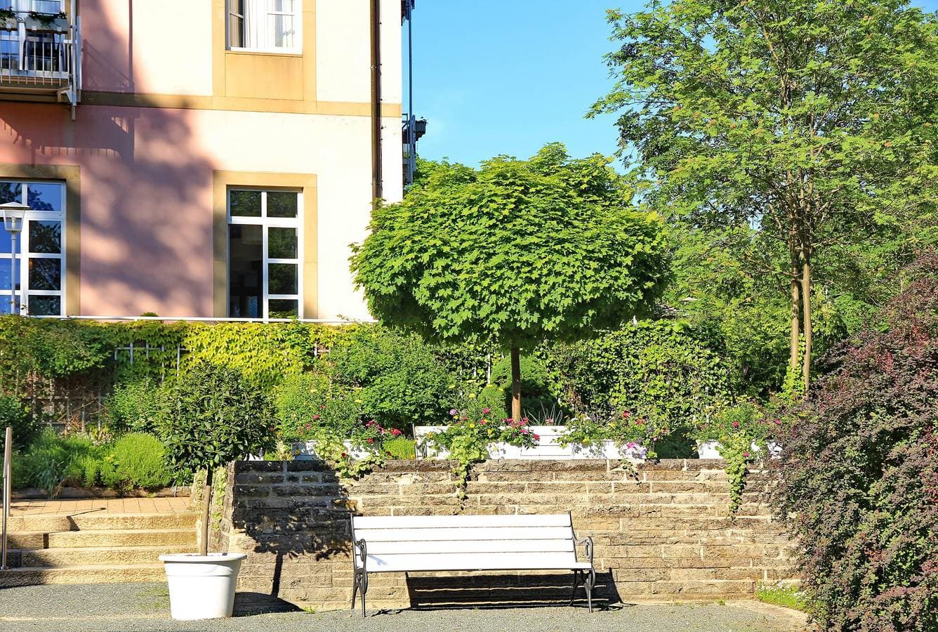 Foto 5 von 31: Relexa hotel Bad Steben - Basic-Doppelzimmer mit Zugang zu großem Bade- und Wellnessbereich