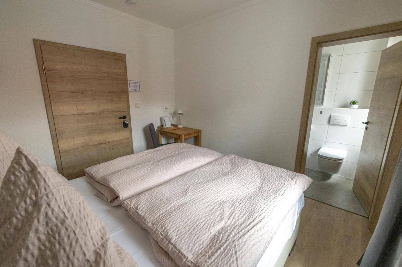 Foto 7 von 9: Standard Double Room