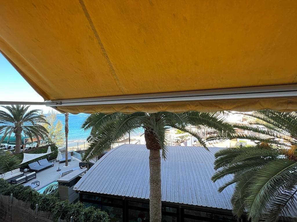 Amazing Apartment with View 1