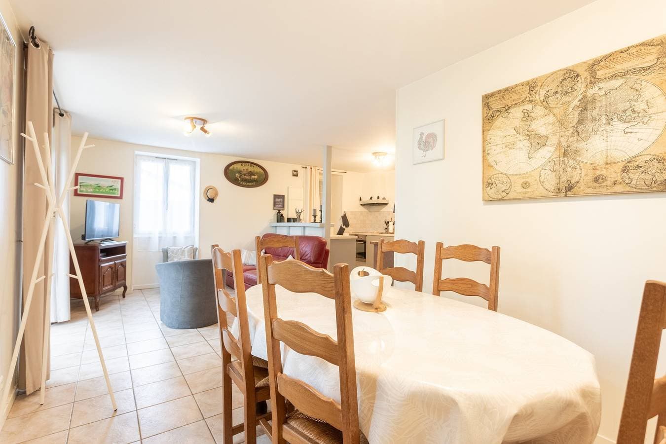 Foto 6 von 21: Appartement „Etxexuria“ mit privater Terrasse, WLAN und Klimaanlage