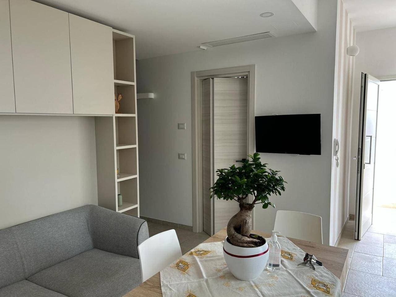 Foto 10 von 15: Studio Apartment with King Bed