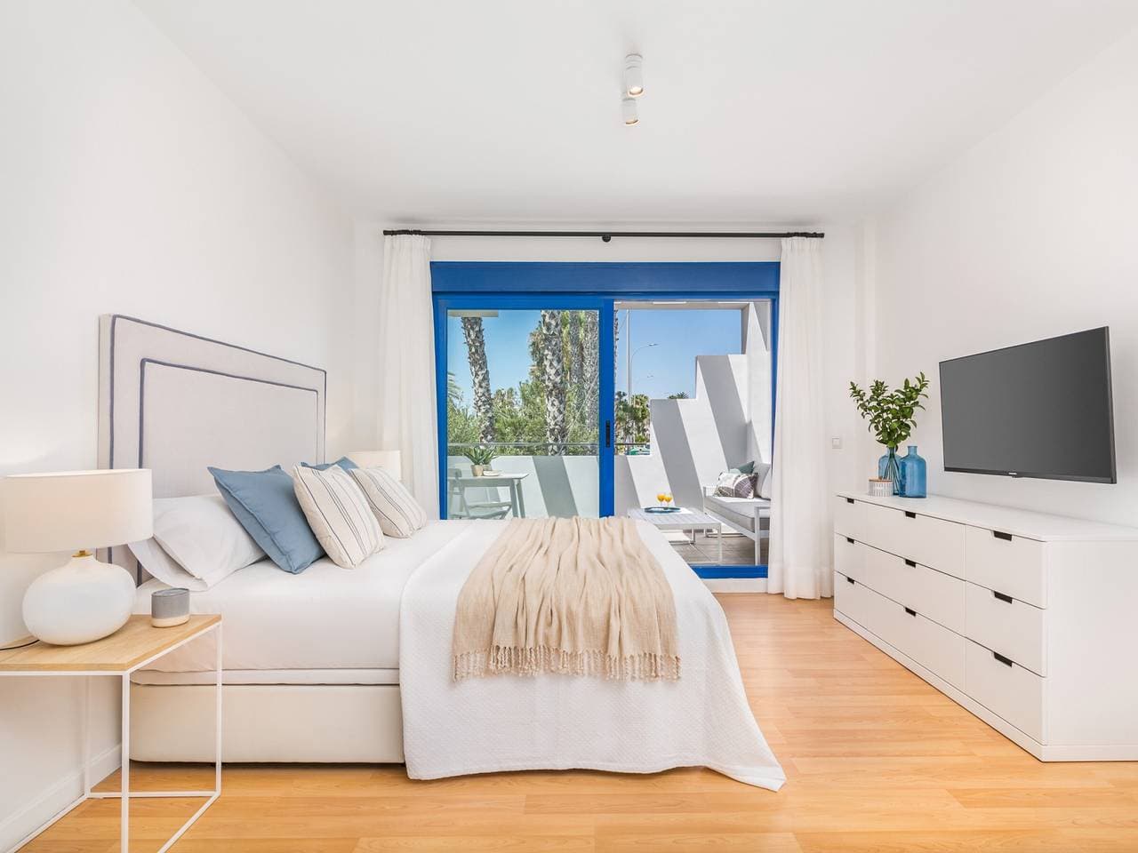 Foto 3 von 25: Studio moderne pour 4 pers. proche mer à Malaga - Clim, wifi, cuisine équipée