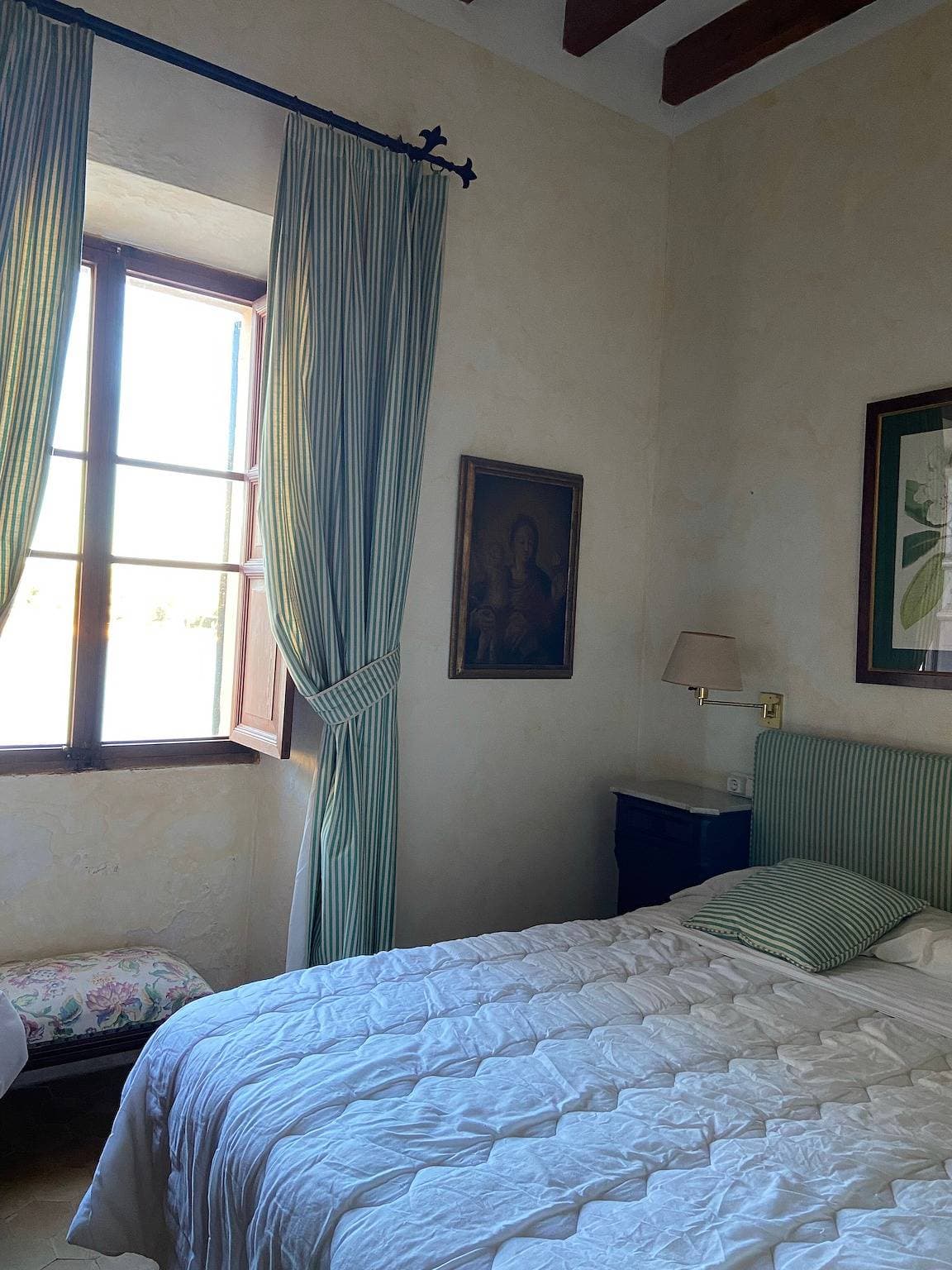 Foto 12 von 39: Ferienhaus Es Port mit Meerblick, Balkon, Terrasse und WLAN