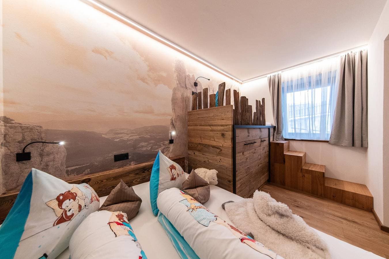 Foto 13 von 38: Schöne Ferienwohnung "Sonnleiten Sonnenadler 2" mit Blick auf die Berge