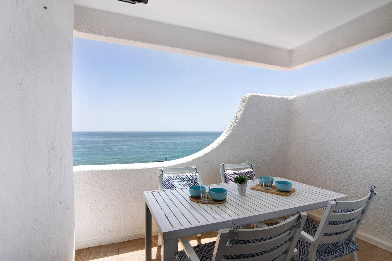 Foto 2 von 26: Ferienwohnung 'Moderno E Renovado T2' mit Meerblick, Balkon und WLAN