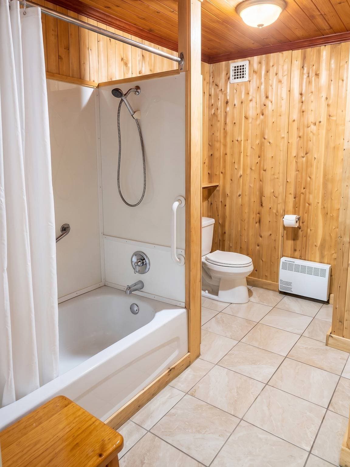 Foto 7 von 11: Gemütliche Wohnung Sainte-Angèle-de-Mérici 80 m² Balkon!