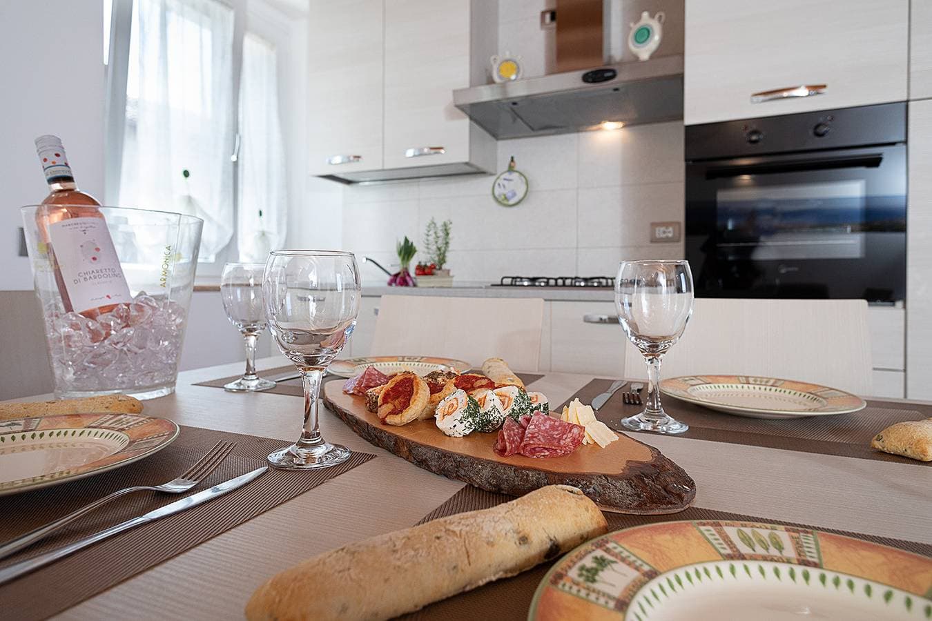 Foto 11 von 27: Regarda - Casa Rossa 1, romantisches  Rustico mit WLan, Klimaanlage