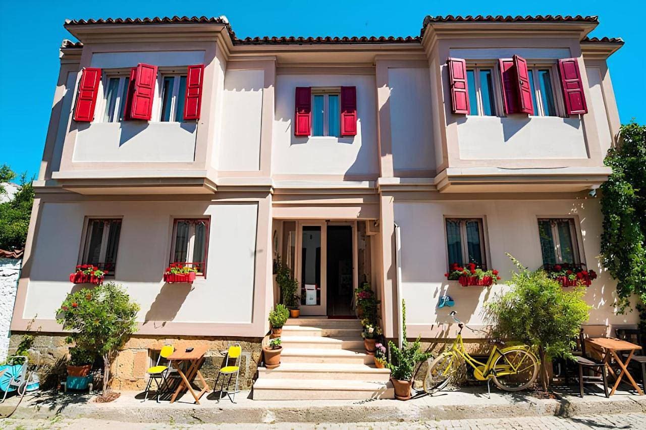 Bozcaada Biz Otel 1