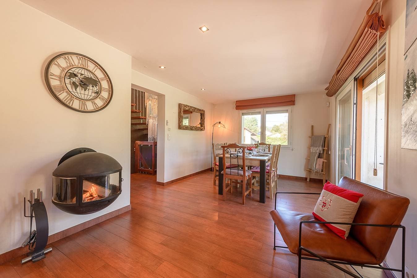Foto 11 von 36: Ferienhaus für 9 Personen mit Terrasse