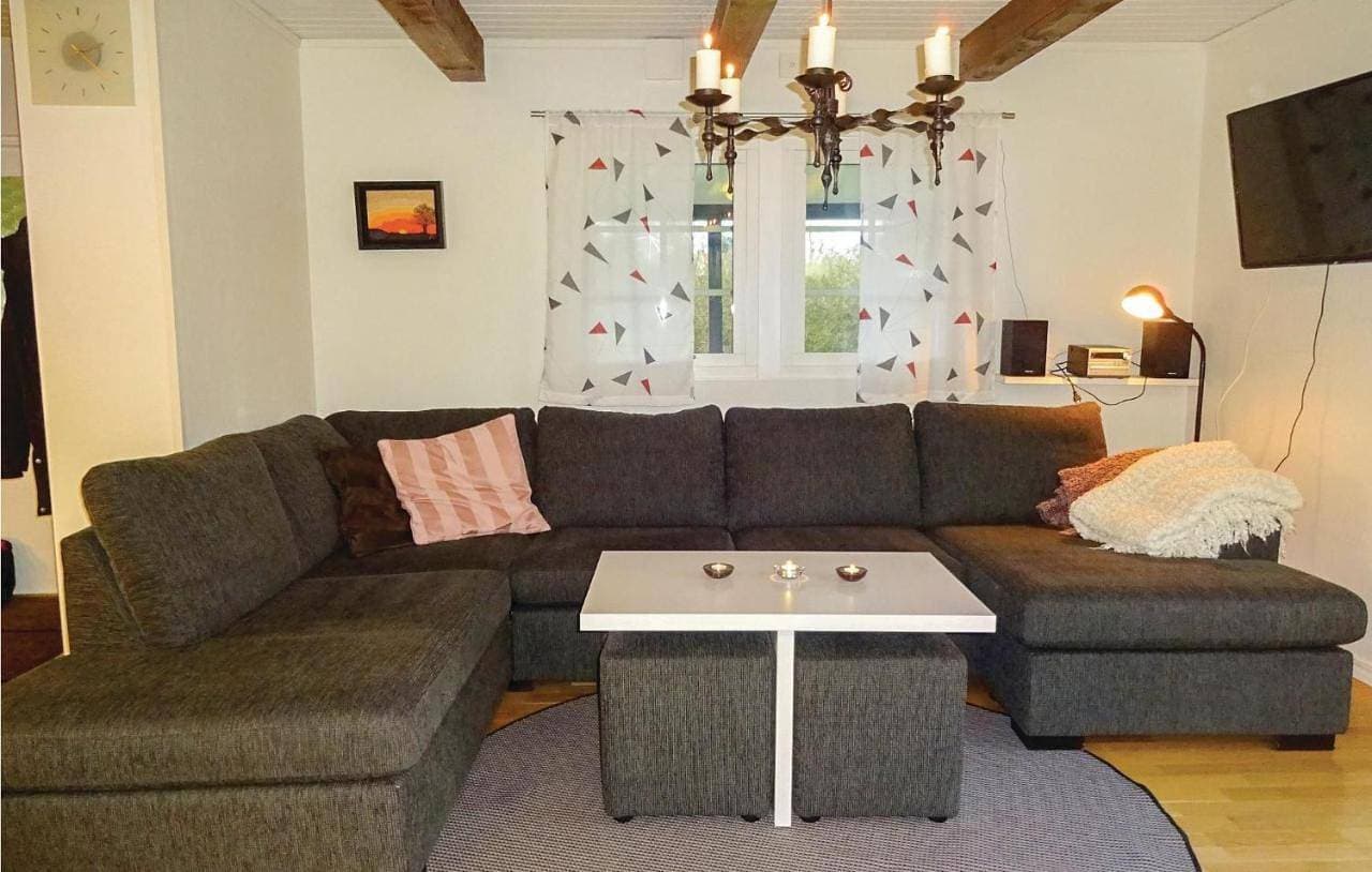 Foto 9 von 15: Three-Bedroom Holiday Home