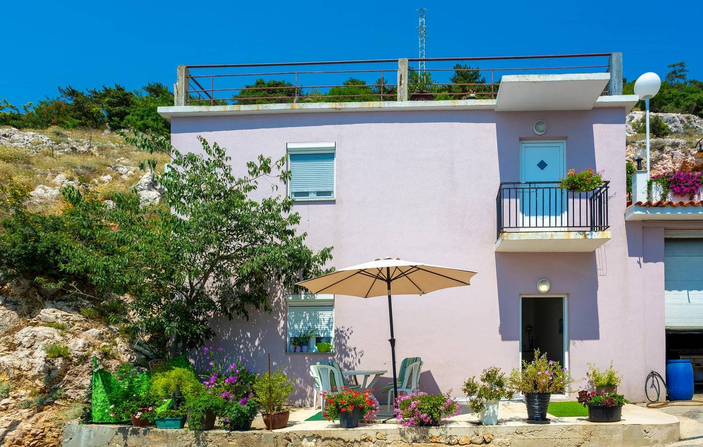 Apartment mit Meerblick, Terrasse, WLAN und Parkplatz in Strandnähe 1