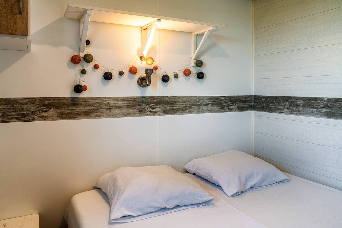 Foto 12 von 24: Mobilheim 'Ty Reuniou' mit Meerblick, privater Terrasse und eigenem Garten