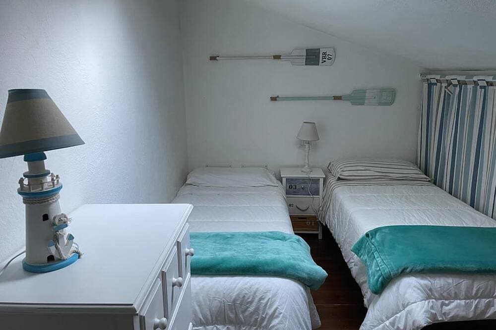 Foto 5 von 28: 100 Meter vom Meer entfernt Villa, umgeben von Grün