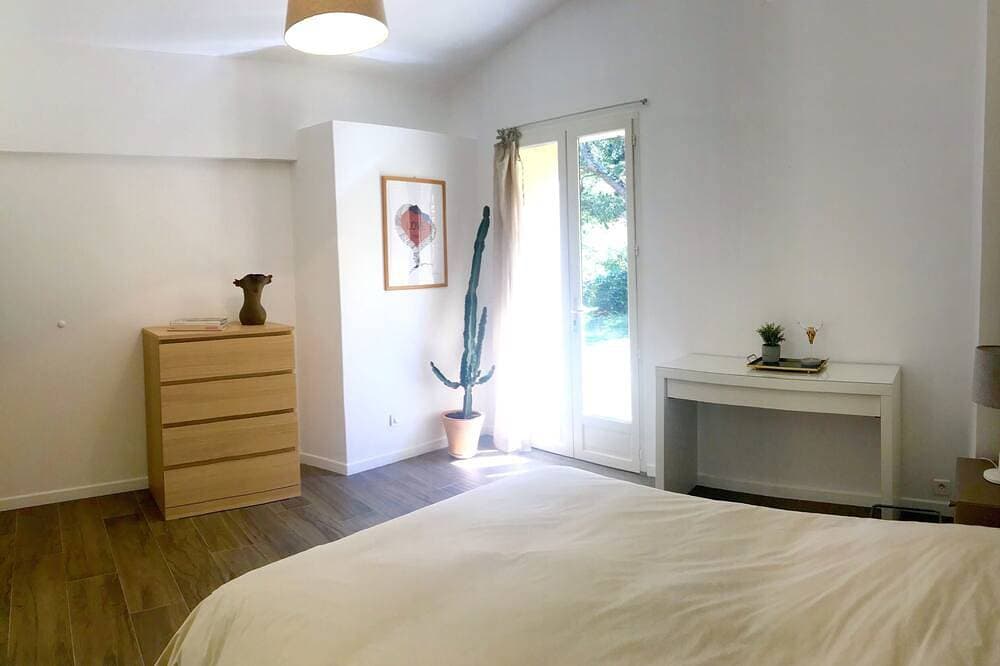 Foto 2 von 28: \"Villa Casabel, spacious and quiet with swimming pool