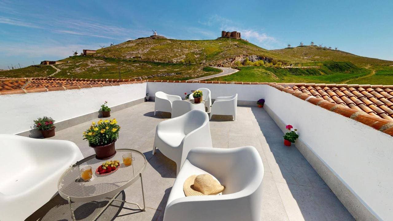 Apartamentos Consuegra frente a los molinos 1