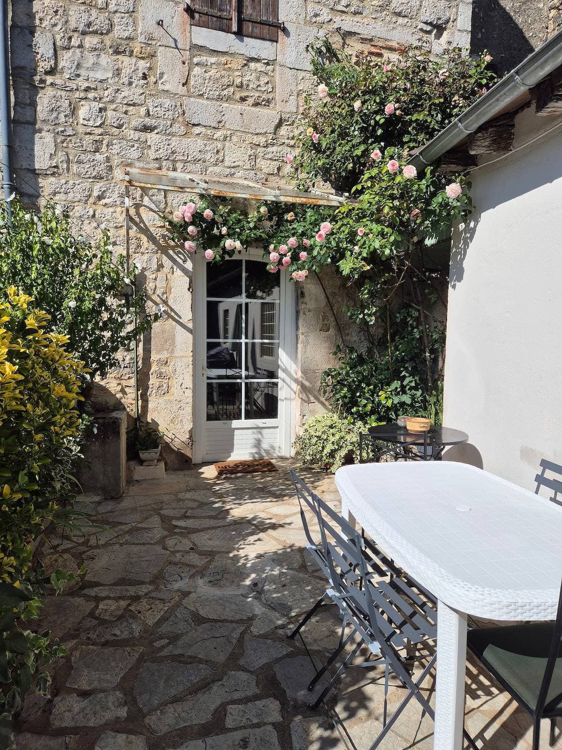 Foto 2 von 34: Ferienhaus für 8 Personen mit Terrasse