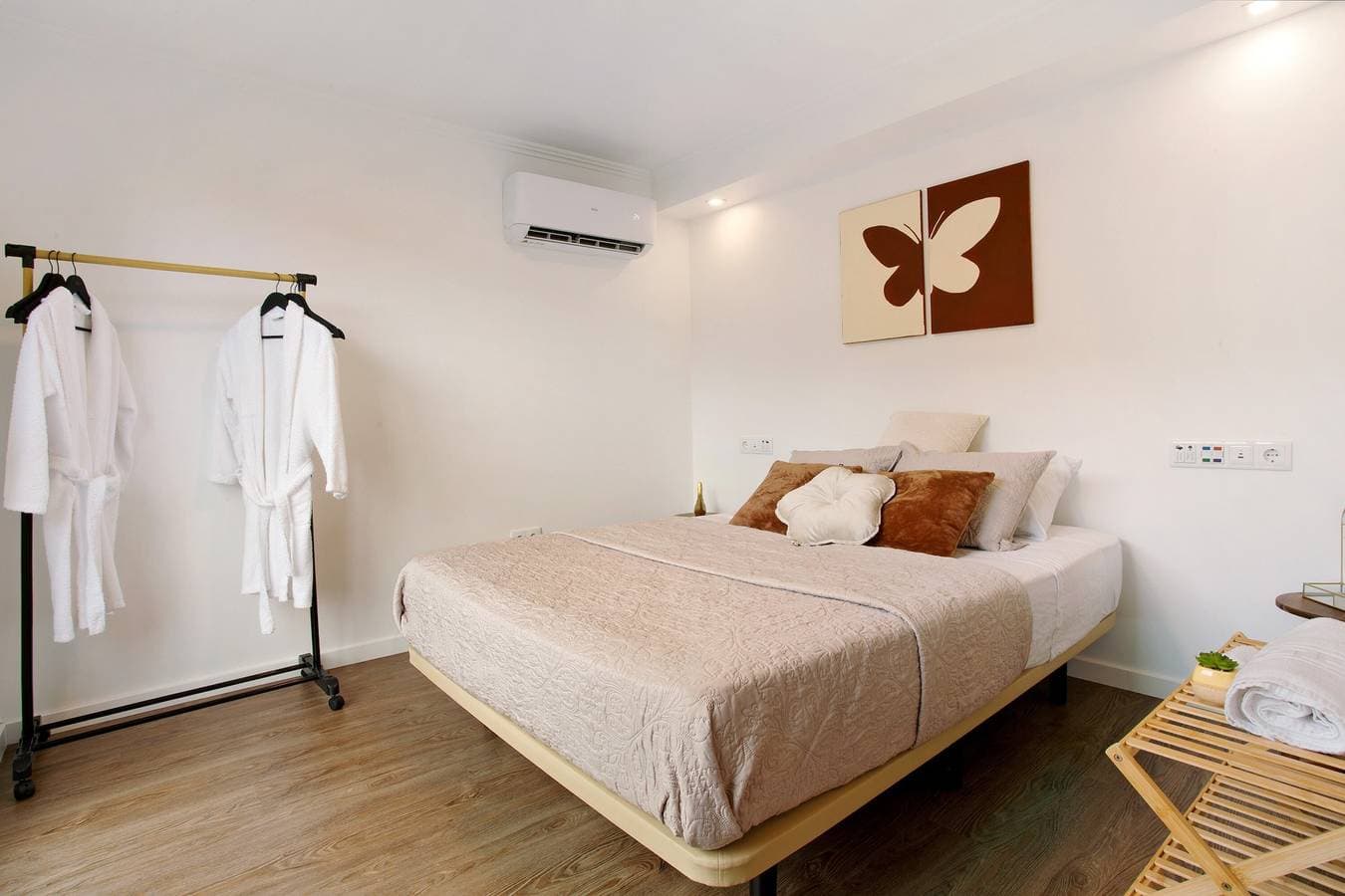 Foto 12 von 41: Studio 'Green Shelter - Guest House' mit Bergblick, WLAN und Klimaanlage