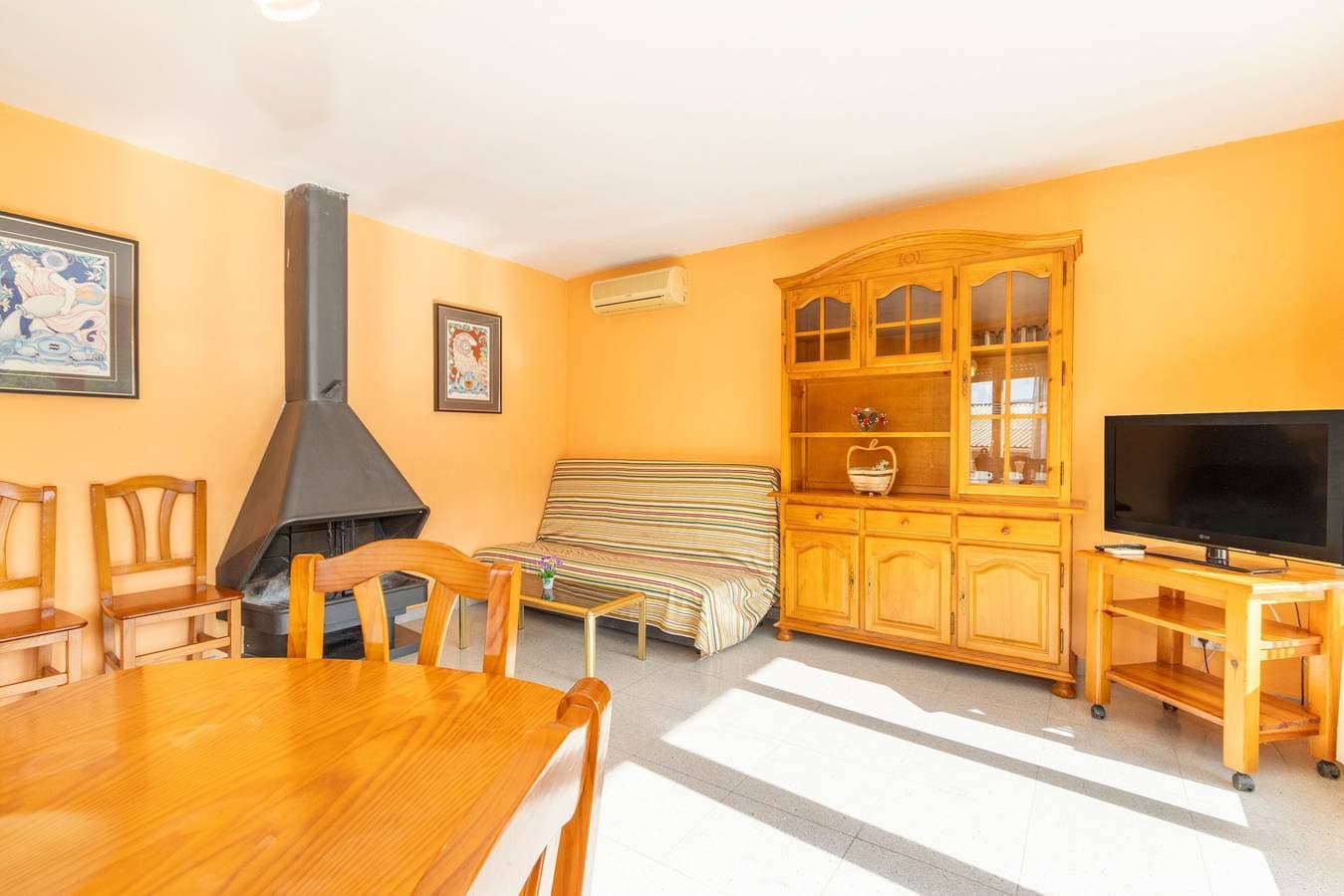 Foto 4 von 25: Apartment 'Casa De La Font' in Sant Martí de Barcedana mit gemeinschaftlichem Pool und Klimaanlage.