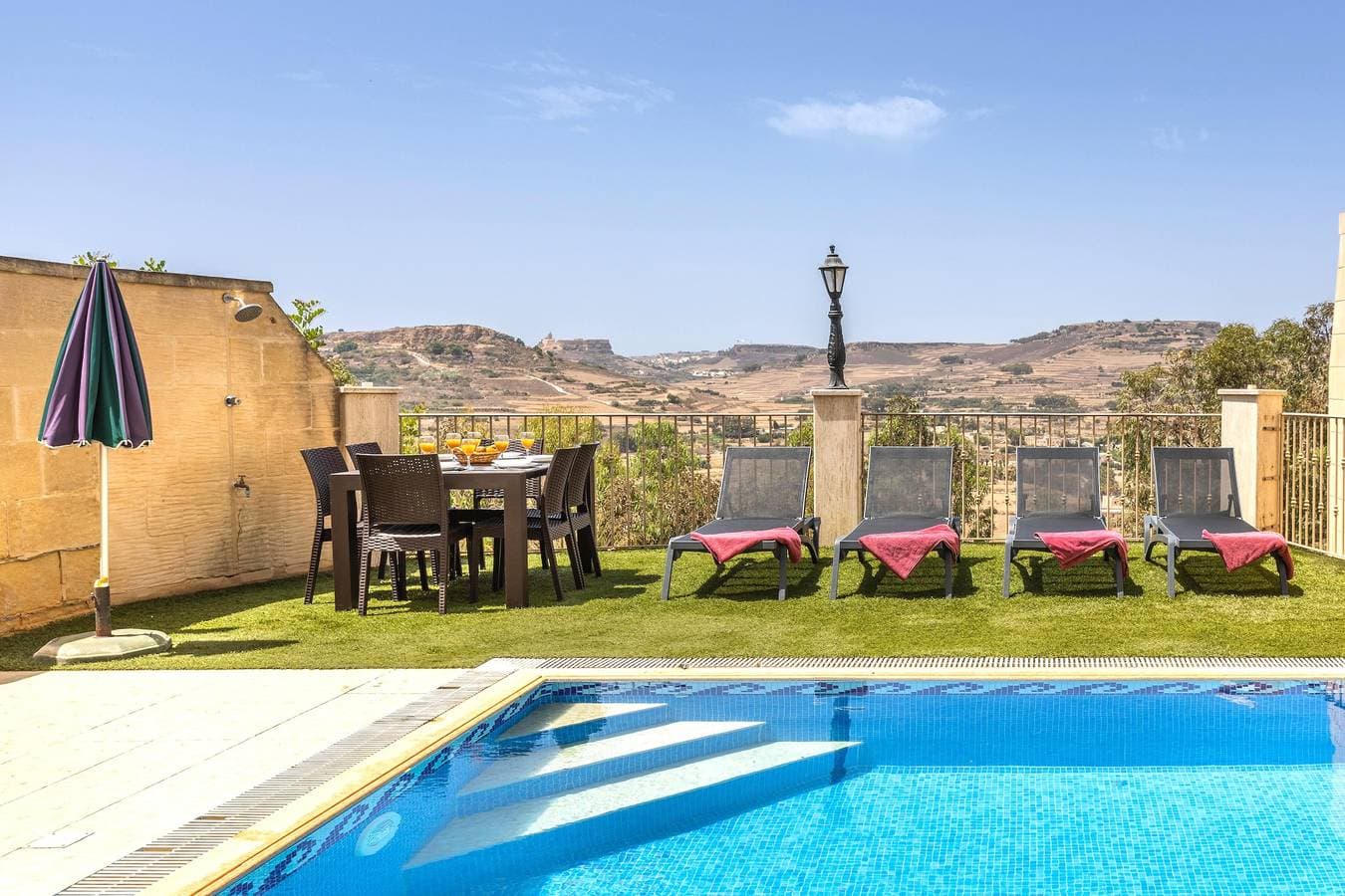 Foto 6 von 33: Villa für 4 Personen mit Garten