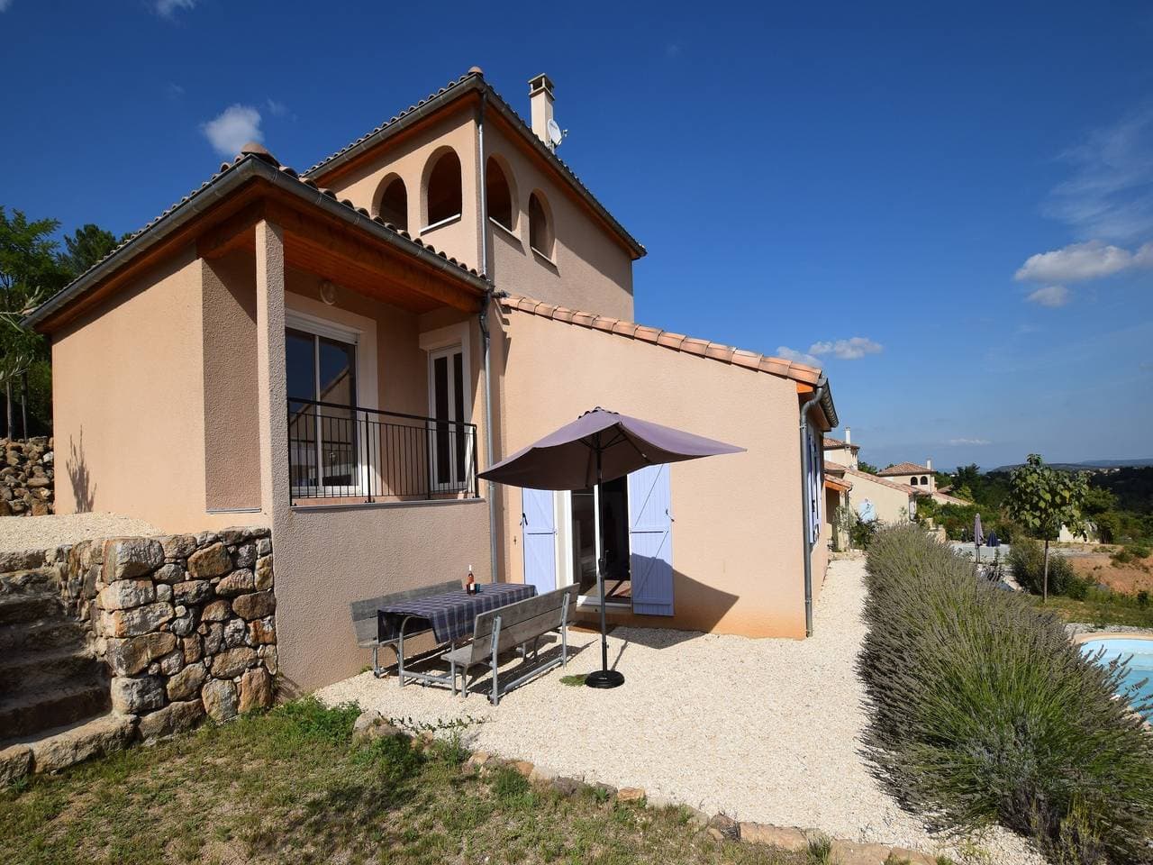 Foto 11 von 70: Villa in Joyeuse mit Pool & Geschichte