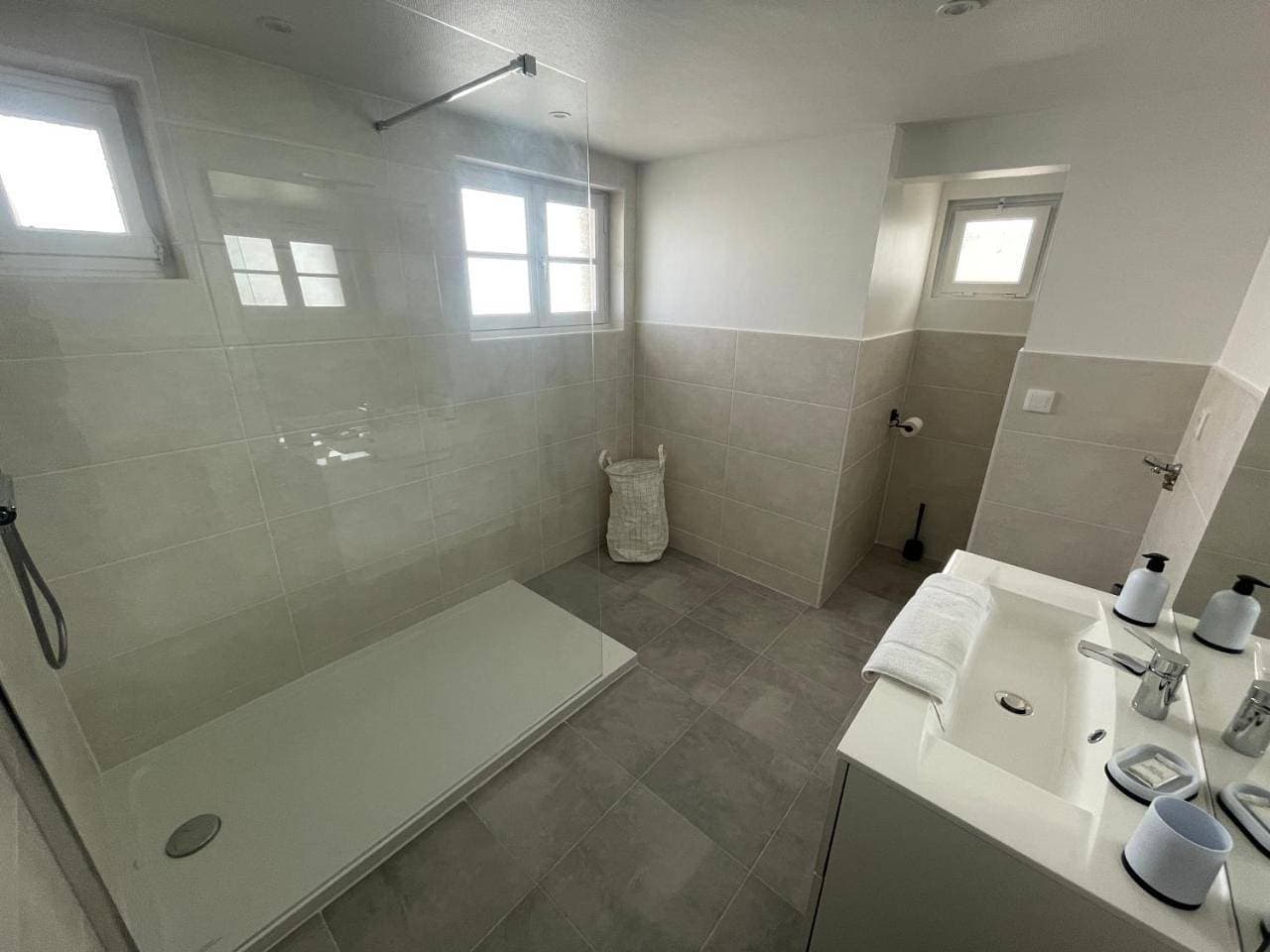 Foto 9 von 20: Three-Bedroom House