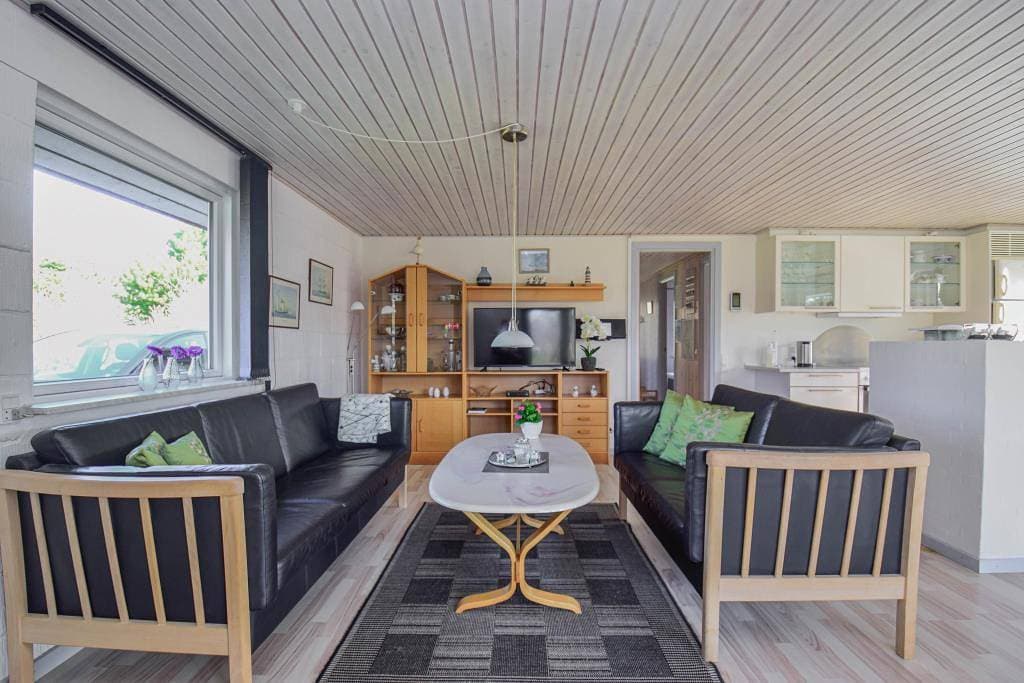 Foto 4 von 21: Gemütliches Ferienhaus mit Sauna, Schaukel und Kaminofen