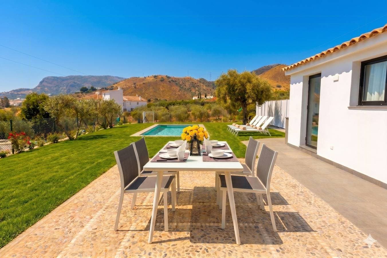 Foto 2 von 12: Gemütliches Haus mit Pool in Álora, Málaga