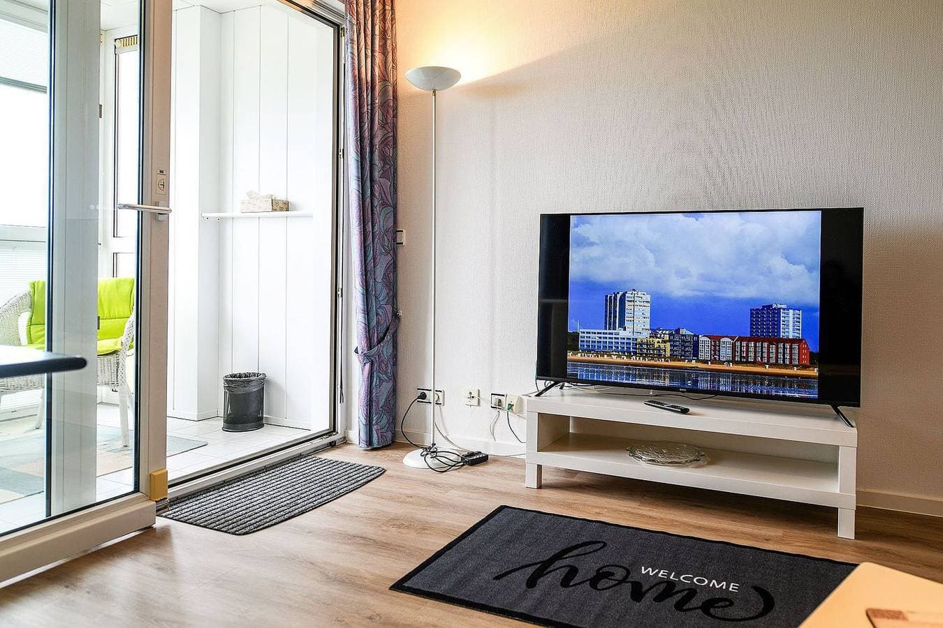 Foto 10 von 23: Logenplatz am Meer – FeWo mit Meerblick, Balkon & Sauna