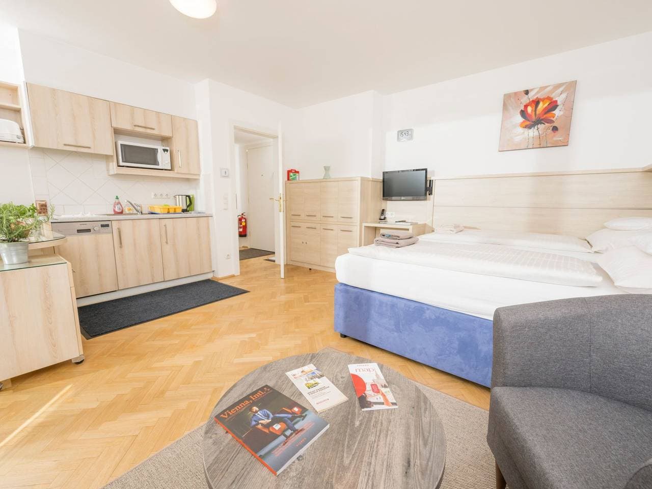 Foto 7 von 17: Studioappartement mit kleinem Garten und Terrasse