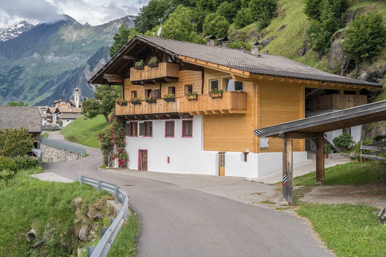 Foto 10 von 26: Ferienwohnung ,,Wasserfall Jogglanderhof" mit Bergblick, privatem Sonnenbalkon und Wlan