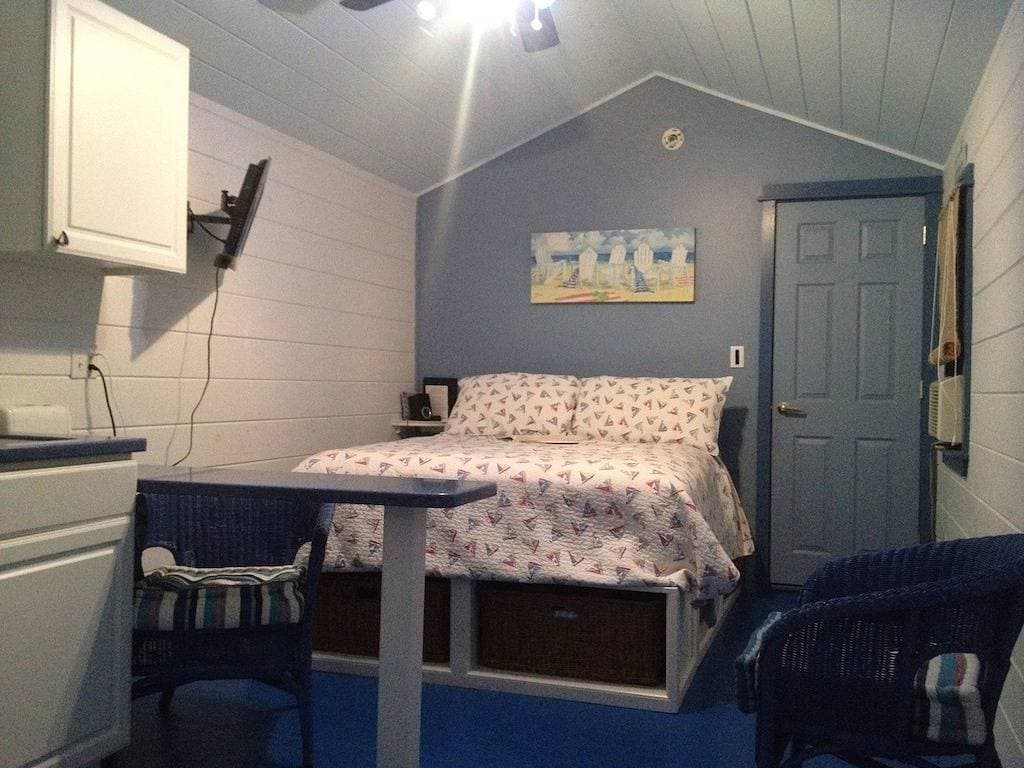 Foto 3 von 19: Romantic Oceanfront Cottage Get-Away direkt am Strand !!
